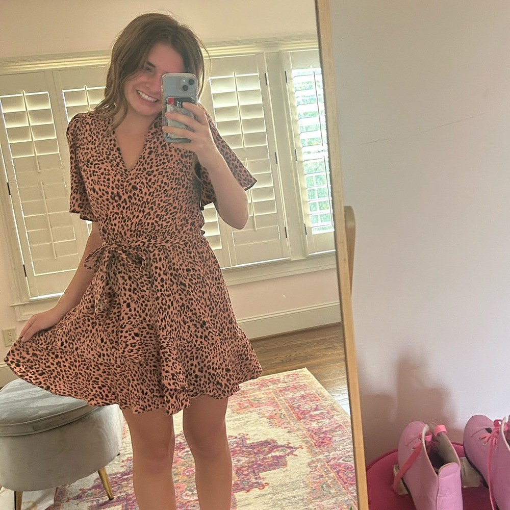 leopard print mini dress! - Picture 2 of 7
